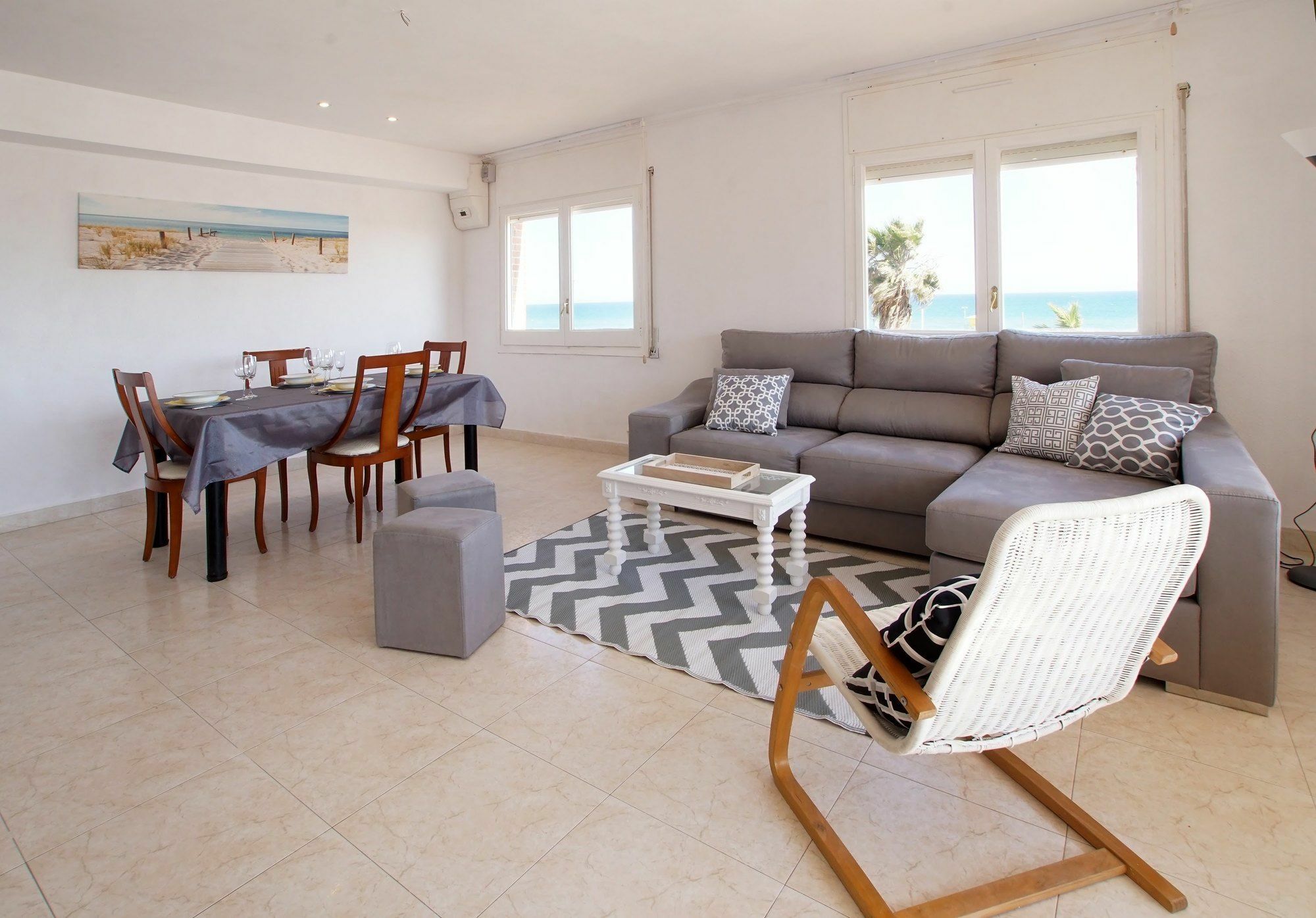 Calaluz Be My Guest Castelldefels 아파트 외부 사진